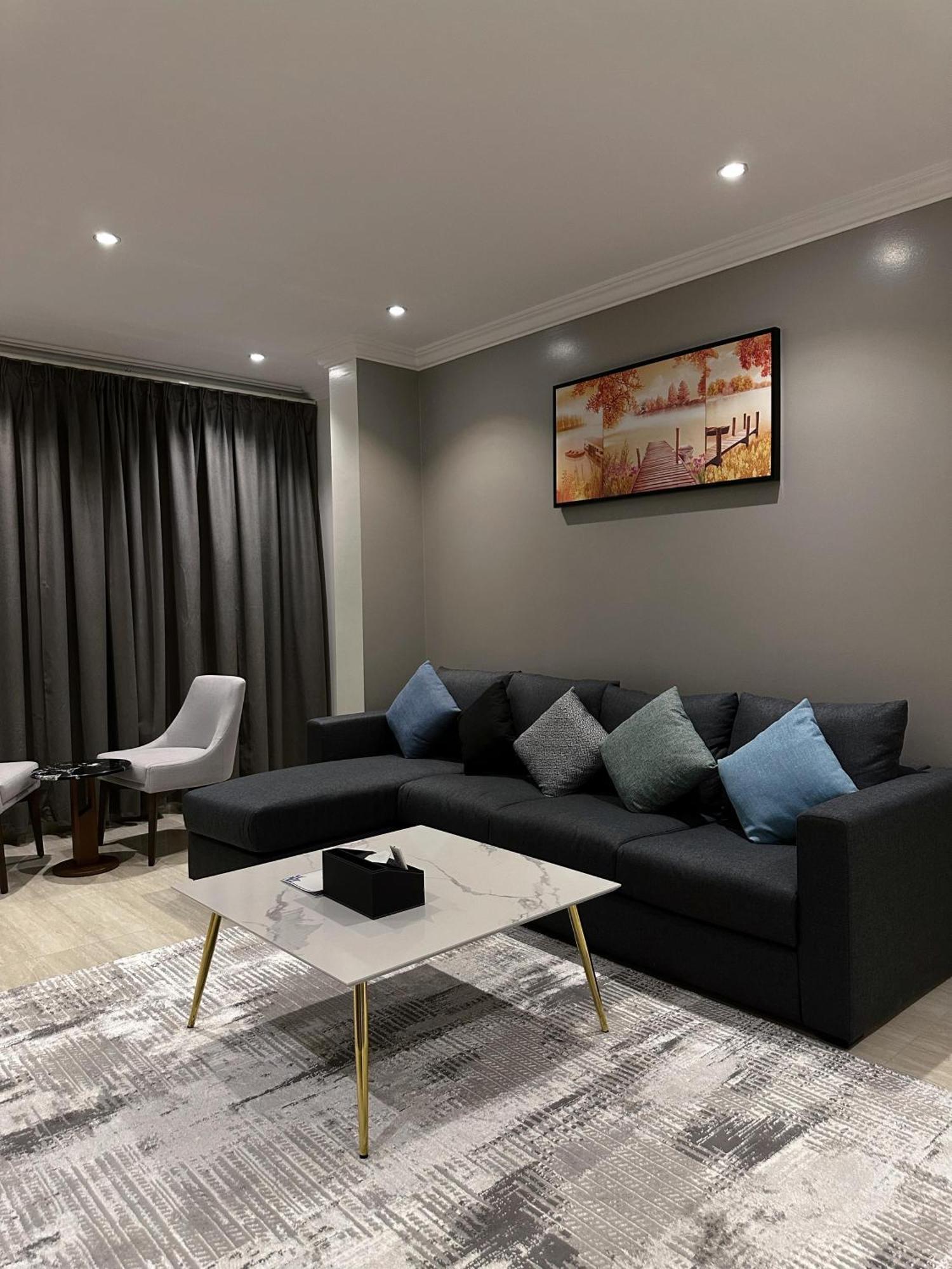 Art Suite Riyadh Eksteriør billede